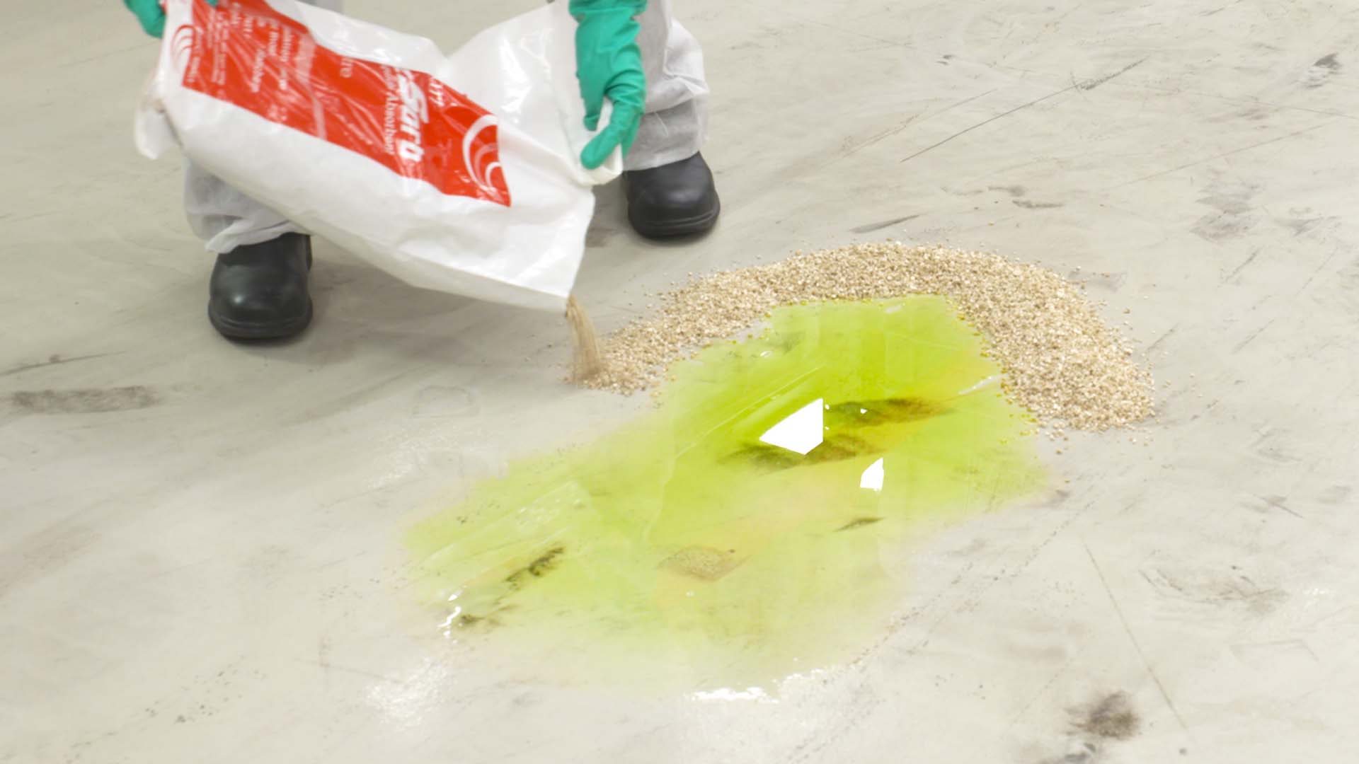 Spills - Prevention and Management - OSHA Safety Training Video